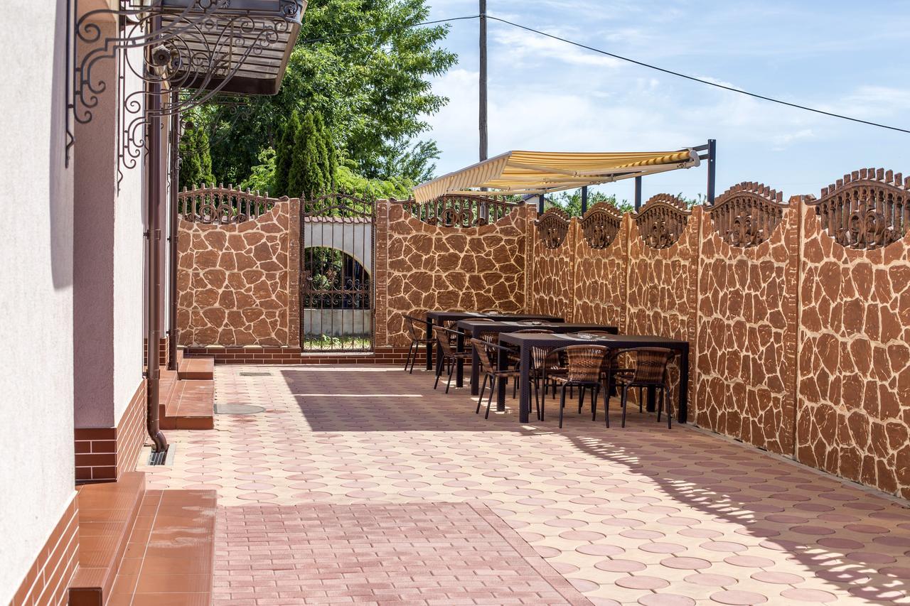 Complex Azar Hotel Galaţi Екстериор снимка